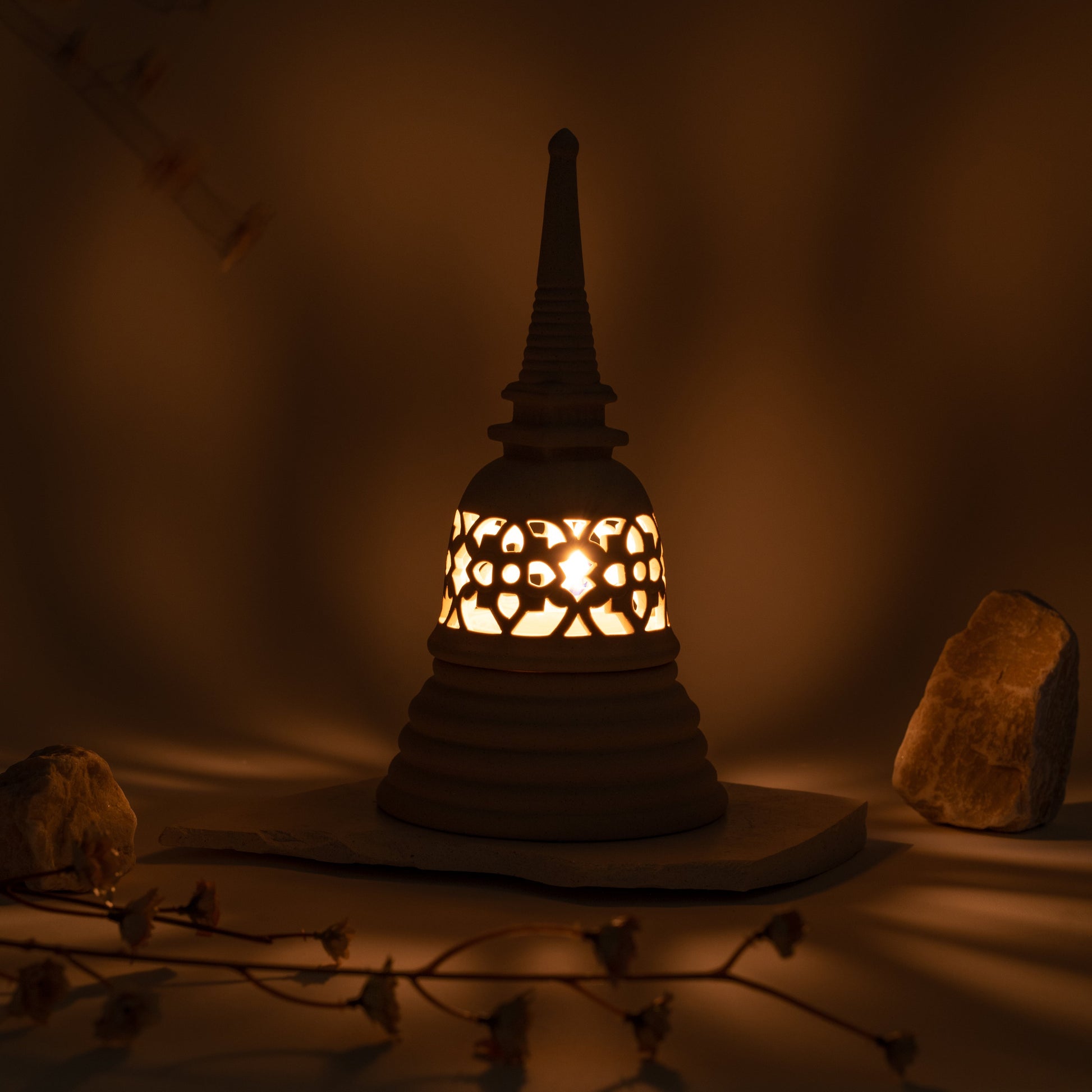 The_En-Lightening_Stupa_DEmark_Award-Winning_Thai_Heritage_Gift_Glow in the dark