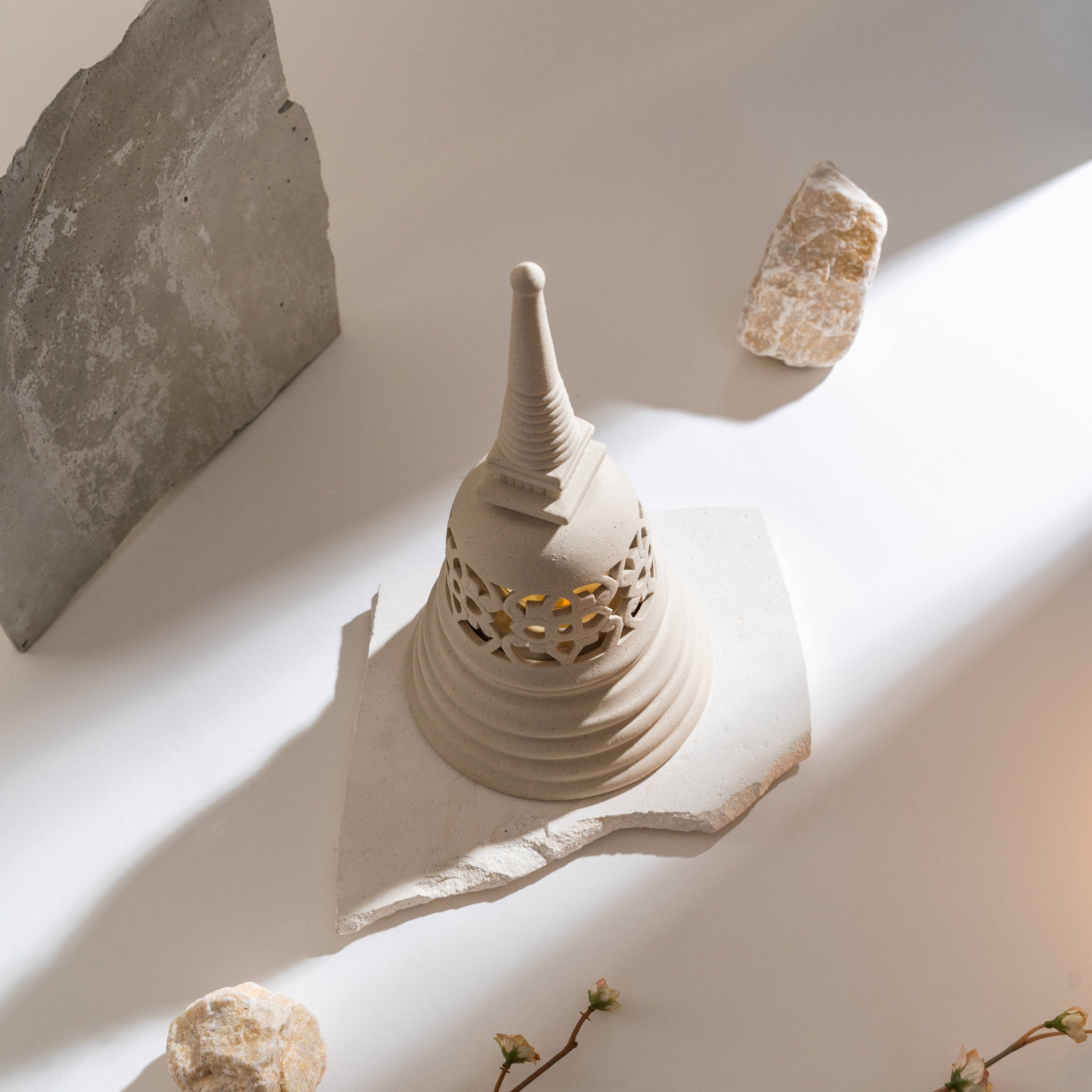 The_En-Lightening_Stupa_DEmark_Award-Winning_Thai_Heritage_Gift_Matte_2