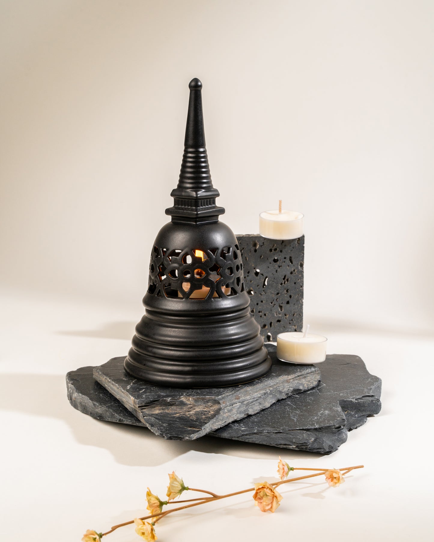 The Enlightening Stupa | Black